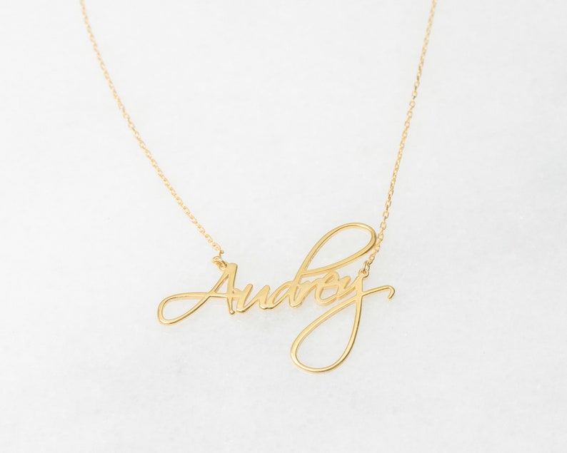 Personalized Cute Pendant Name Necklace