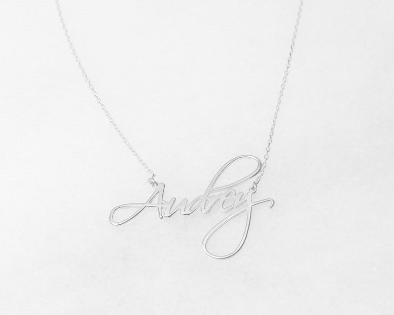 Personalized Cute Pendant Name Necklace